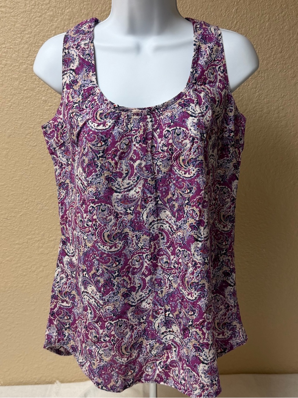 4/$20 Eddie Bauer Purple Paisley Scoop Neck Tank
